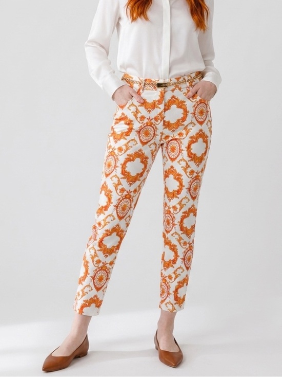 Marciano Pants - Marciano Los Angeles Baroque Print Cropped Pants | Size 6 | Luxury inspired